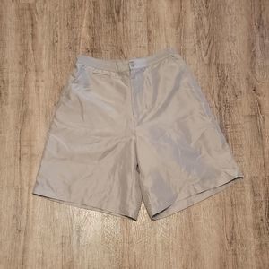 Active Studio Stretchy High Rise Waist Shorts ~ Sz M ~ Green ~ 8" Inseam